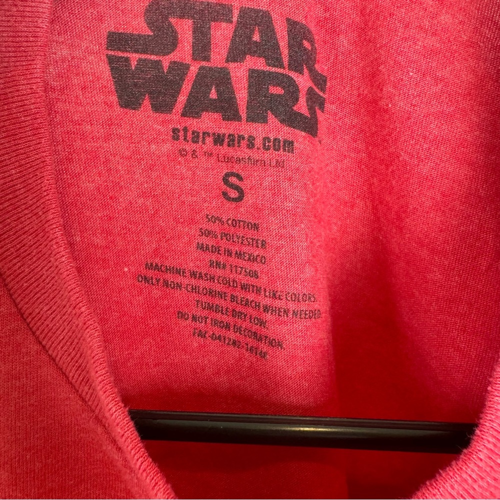 Star Wars Rebel Red T-Shirt Small Stormtrooper Disney - Picture 3 of 3